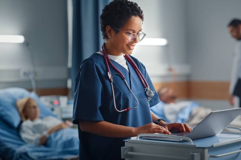 Critical Care Nurse become a social worker in oregon